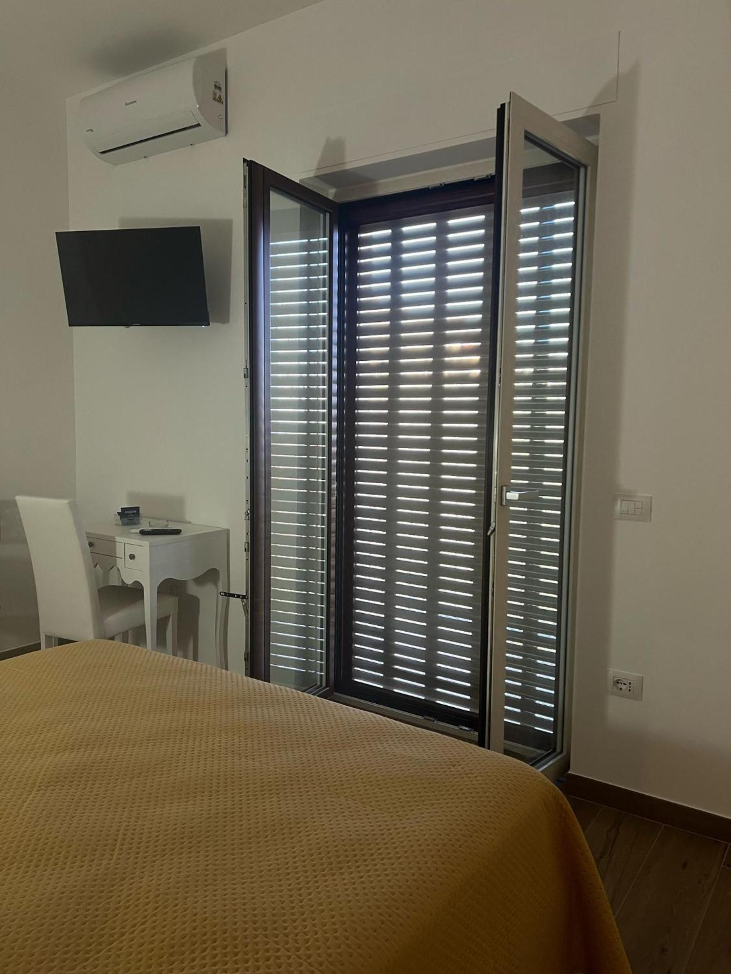 Dente Di Leone Hotel San Mauro Cilento Kültér fotó