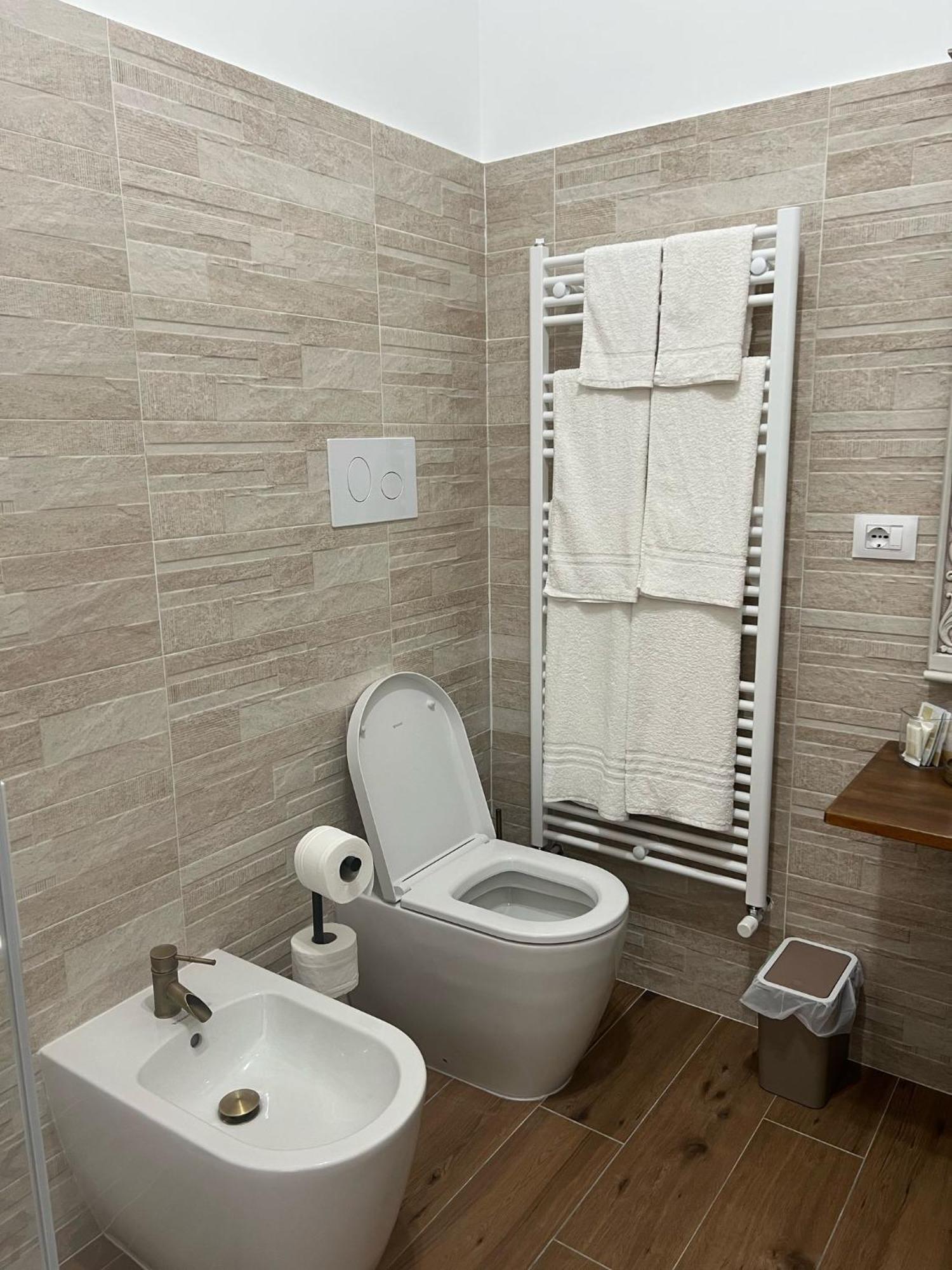 Dente Di Leone Hotel San Mauro Cilento Kültér fotó