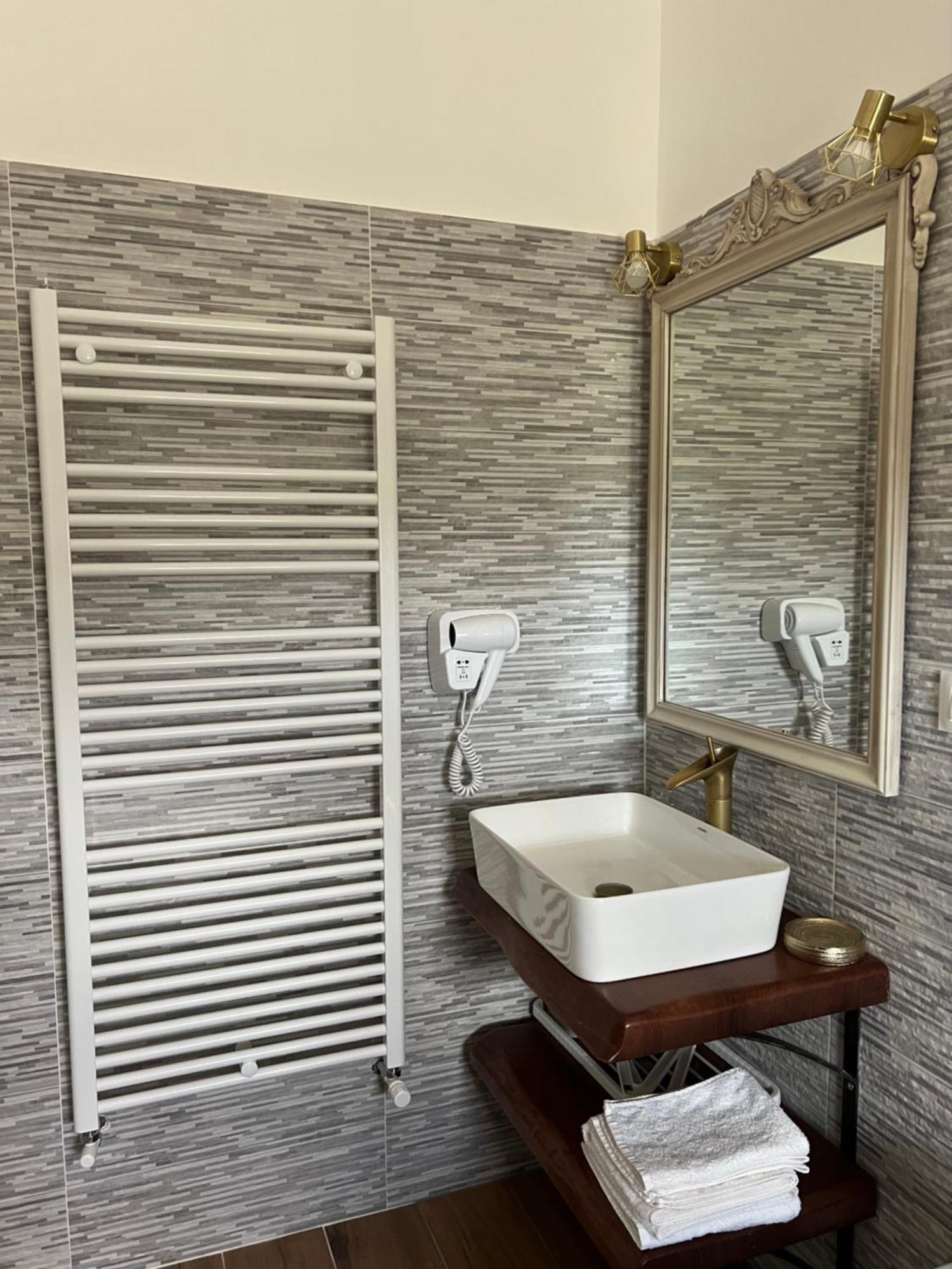 Dente Di Leone Hotel San Mauro Cilento Kültér fotó